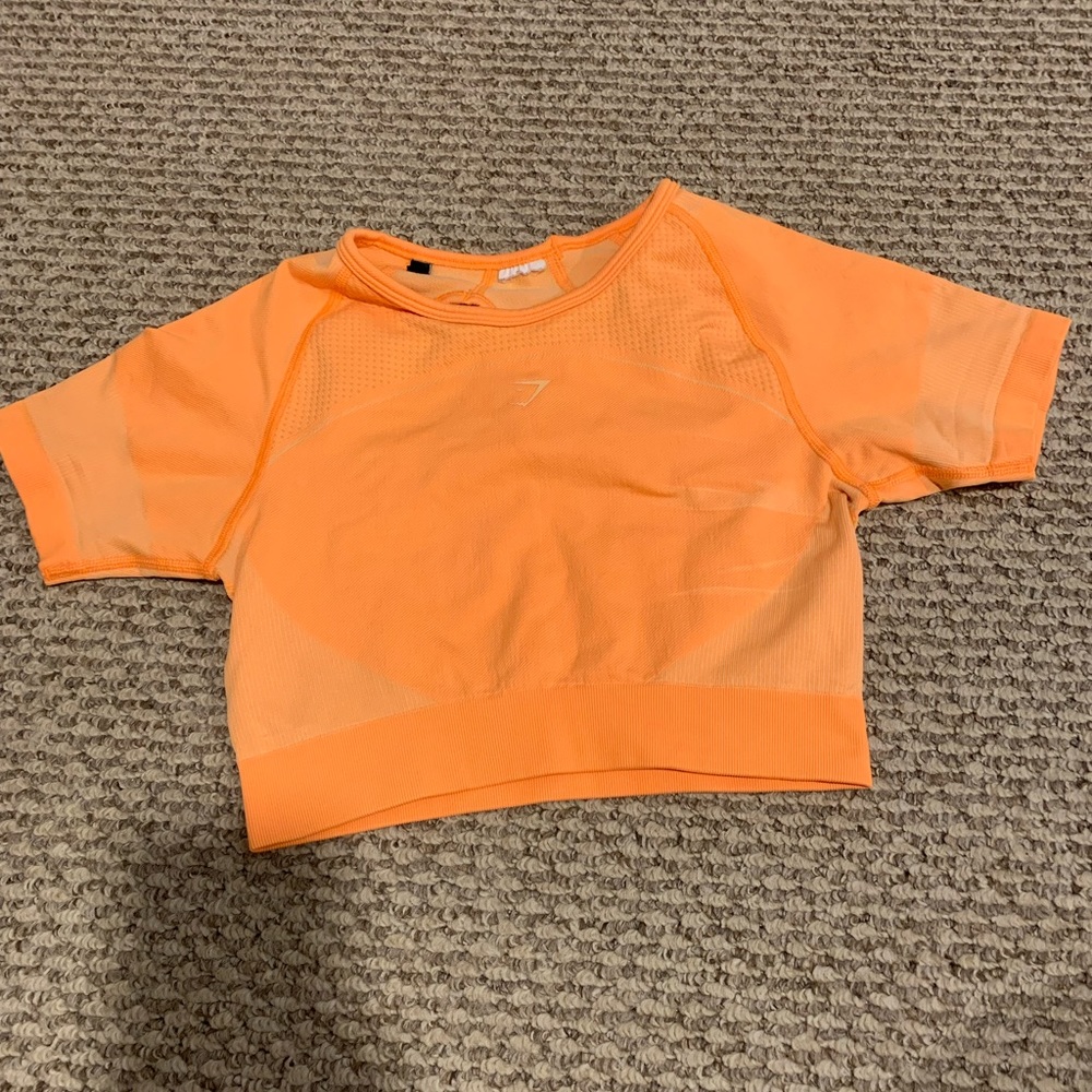 Gymshark fitted crop tee